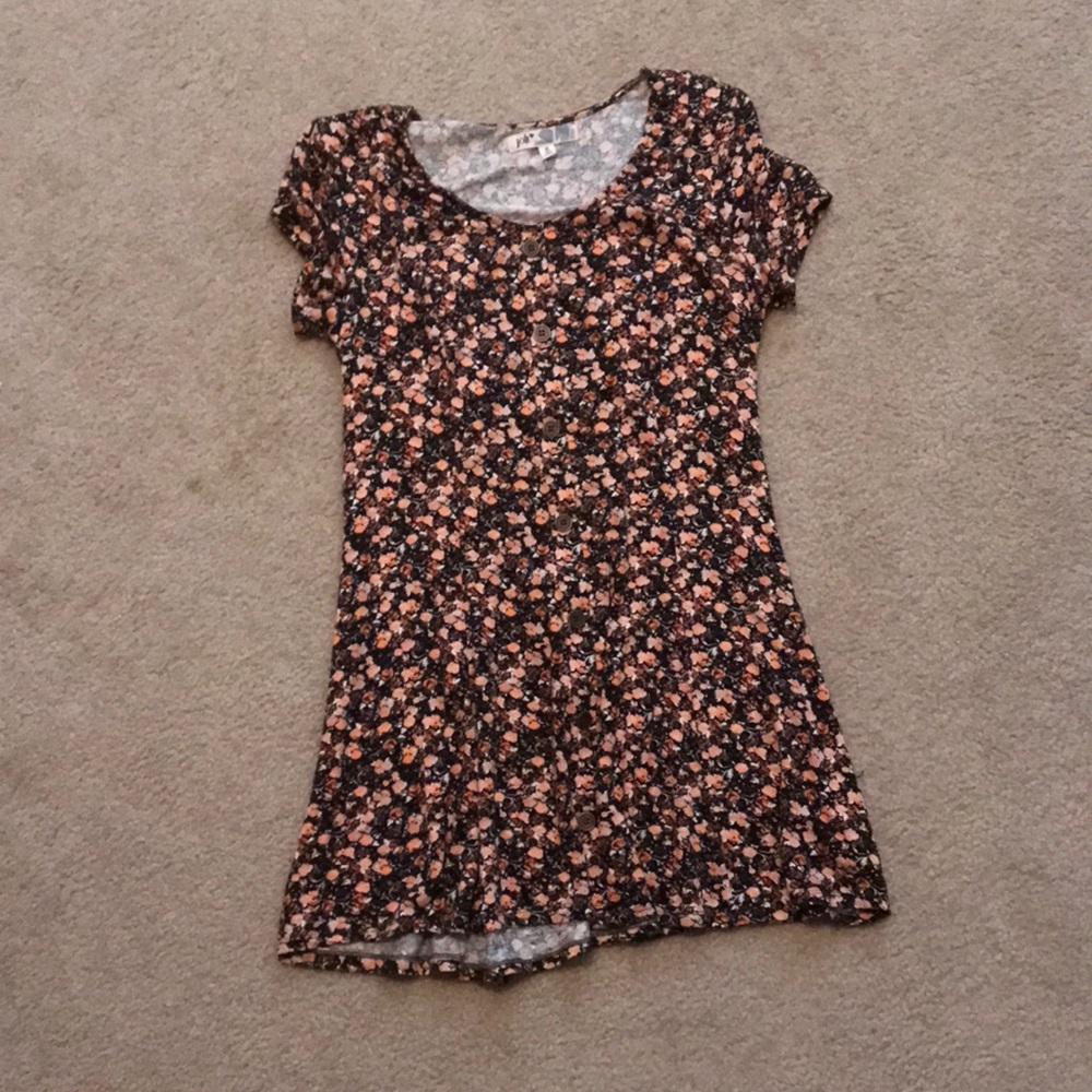 Short sleeve floral dress